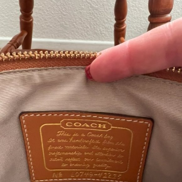 Coach - Picture 3 of 3